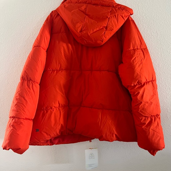 Bright Red Puffer Jacket - Picture 4 of 9
